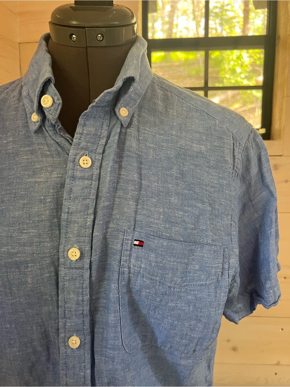 Tommy Hilfiger Linen Light Blue Short-Sleeve Button-Down Shirt